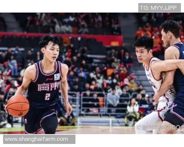 CBA激战四川队迎战吉林队球迷期待精彩对决与逆转时刻 CBA激战四川队迎战吉林队球迷期待精彩对决与逆转时刻